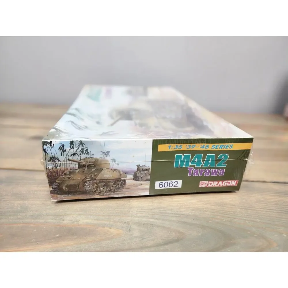 Dragon Models 6062 1/35 '39-'45 Series M4A2 Tarawa model kit